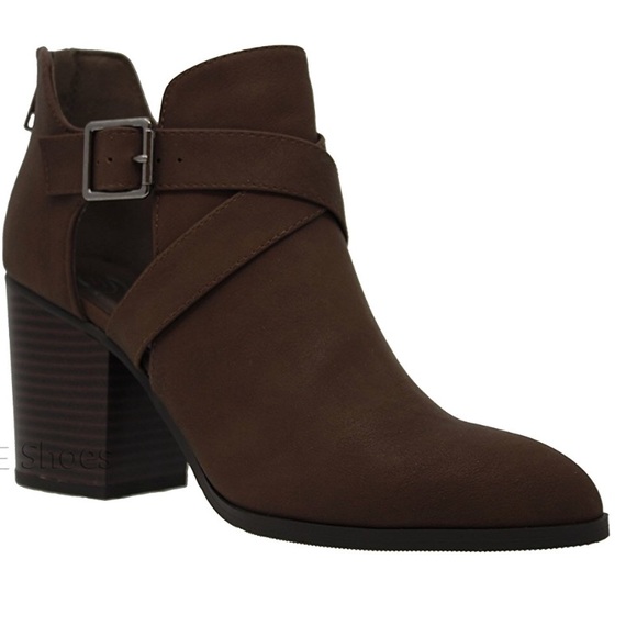 NIB Dark Brown CrissCross Buckled Chunky Heel Boot - Picture 2 of 6